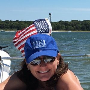 Meet your Posher, Christine